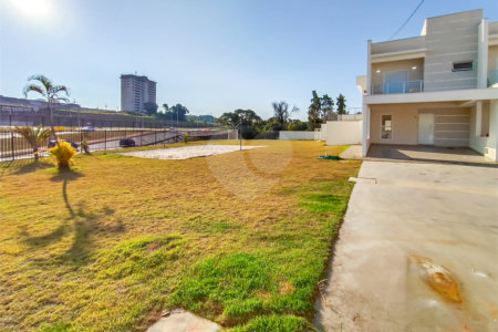 Casa à venda com 2 suítes no condomínio Residencial Américo Figueiredo, Sorocaba - SP