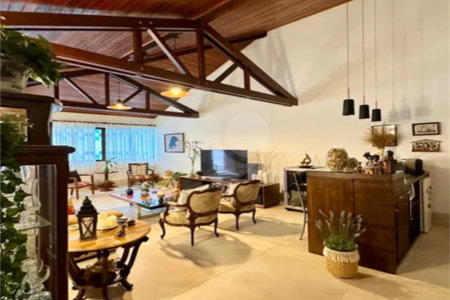 Casa de Vila à venda com 4 quartos, sendo 2 suítes,  em Botafogo, Rio de Janeiro, RJ