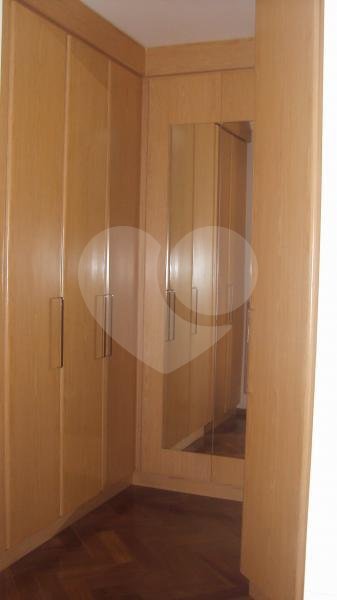 Sobrado à venda com 4 quartos, sendo 2 suítes, em Horto Florestal, São Paulo, SP