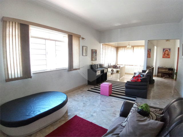 Casa à venda com 4 quartos, sendo 2 suítes,  em Santana, São Paulo, SP