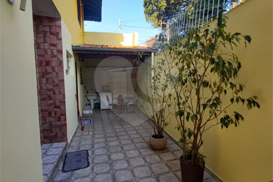 Sobrado à venda com 3 quartos, sendo 1 suíte,  em Tremembé, São Paulo, SP