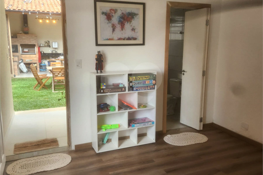 Sobrado à venda com 4 quartos, sendo 1 suíte, em Tremembé, São Paulo, SP
