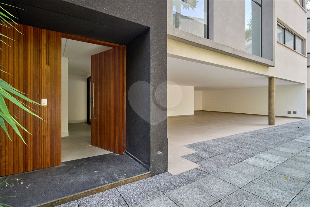 Casa à venda com 4 suítes no condomínio Liló, São Paulo - SP
