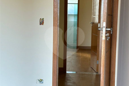 Sobrado à venda com 2 suítes em Vila Rica, São Paulo, SP