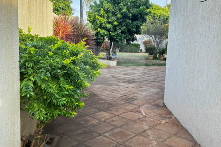 Sobrado para alugar com 4 quartos, sendo 2 suítes,  no Centro, Três Lagoas, MS