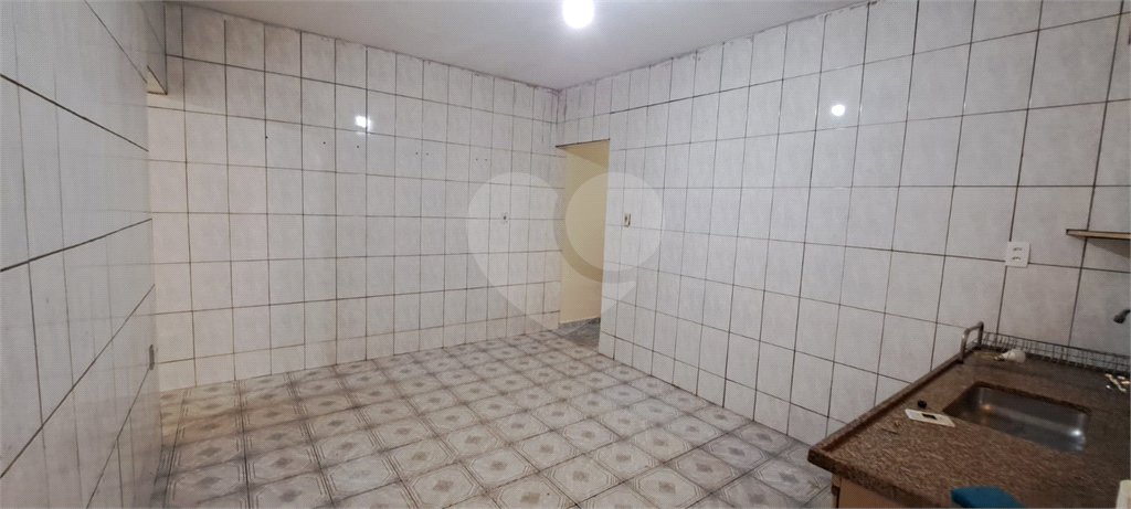 Casa ampla em bairro tranquilo – excelente oportunidade para morar ou investir!