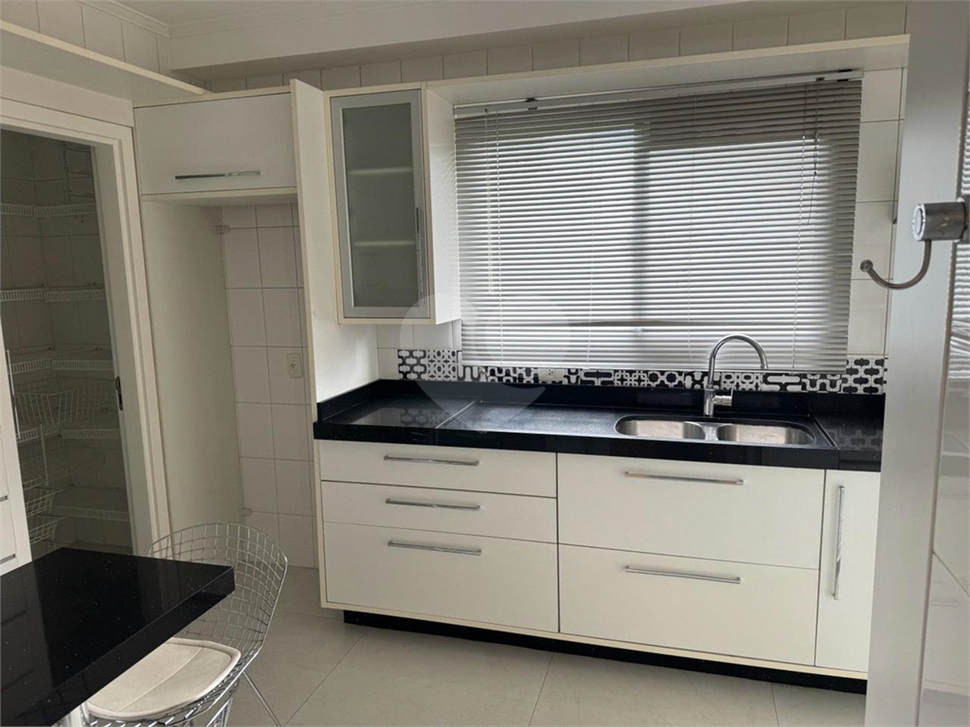 Apartamento à venda com 3 quartos, sendo 30 suítes,  em Jardim Judith, Sorocaba, SP