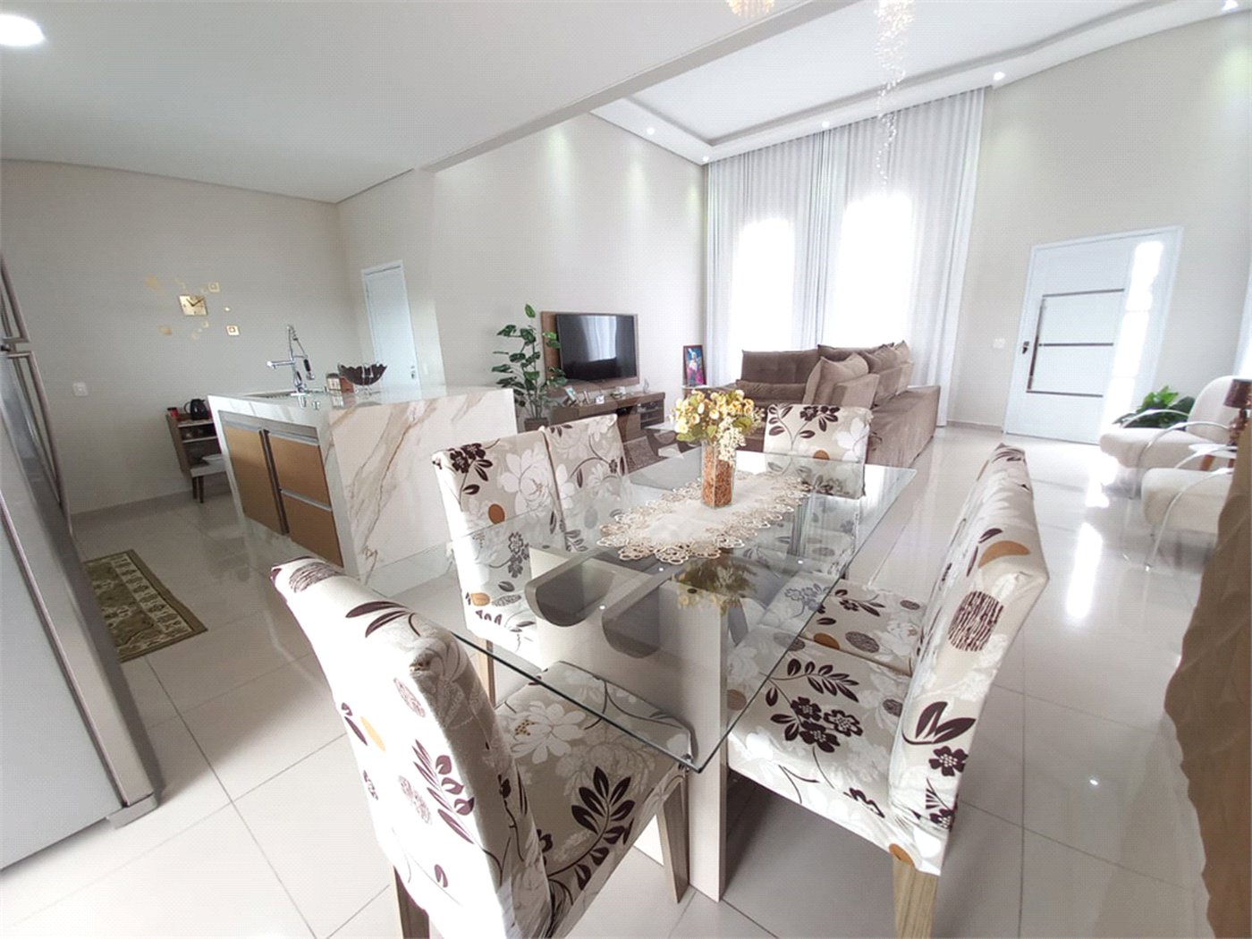 Casa à venda com 3 quartos, sendo 1 suíte,  no condomínio Villagio Milano, Sorocaba - SP