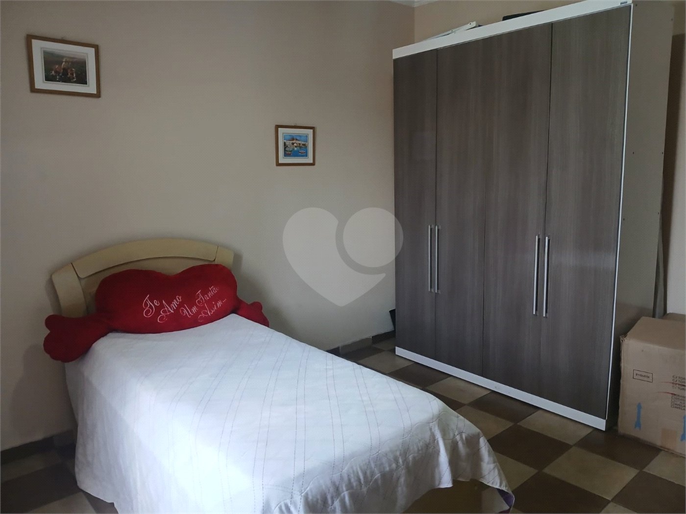 Casa à venda com 4 quartos, sendo 1 suíte, em Jardim Rosa de Franca, Guarulhos, SP