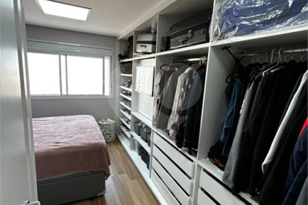 Apartamento à venda com 3 quartos, sendo 1 suíte,  em Jardim Caboré, São Paulo, SP
