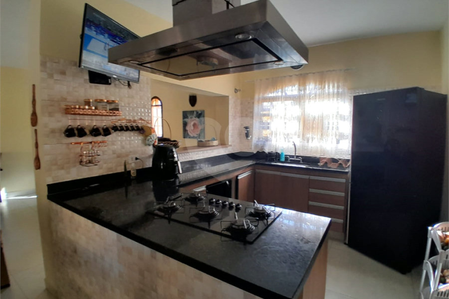 Casa Térrea à venda com 2 suítes em Serra da Cantareira, Mairiporã, SP