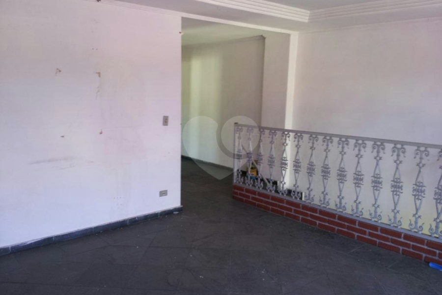 Prédio à venda com 3 quartos em Vila Gustavo, São Paulo, SP