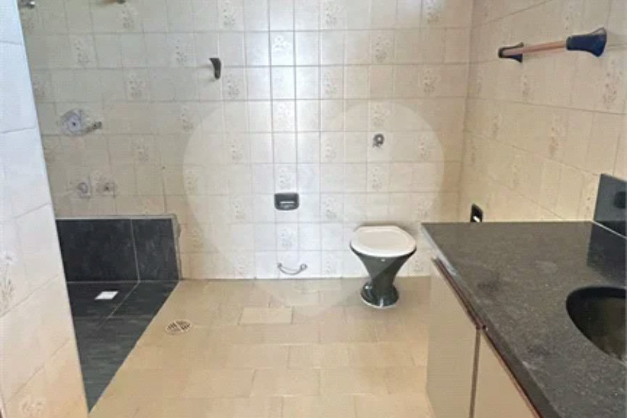 Venda Casa com 4 Dormitórios no Parque Santa Cecília