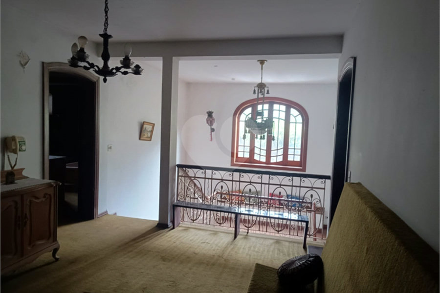 Casa à venda com 4 quartos, sendo 2 suítes, no condomínio Associação Reserva das Hortênsias, Mairiporã - SP