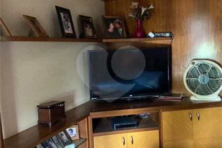Apartamento à venda com 4 quartos, sendo 3 suítes,  em Cidade São Francisco, São Paulo, SP