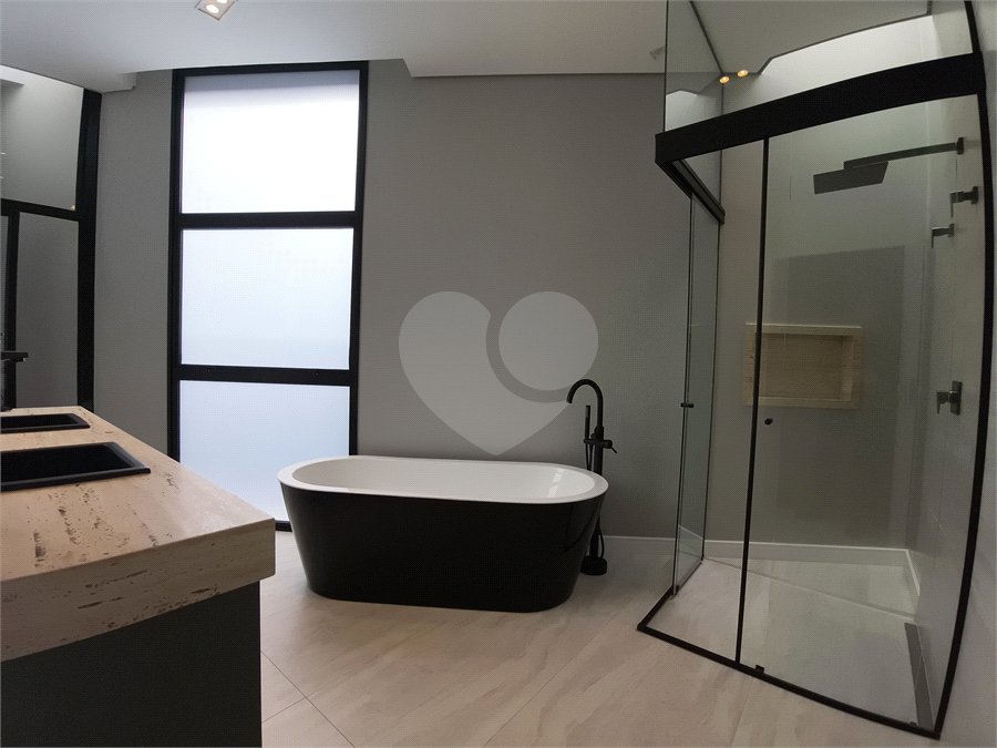 Casa à venda com 4 suítes no condomínio Alphaville Nova Esplanada 1, Votorantim - SP
