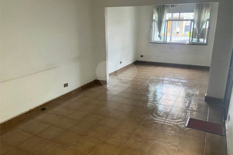 Sobrado à venda com 3 quartos em Vila Guilherme, São Paulo, SP