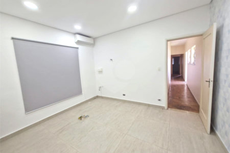 Casa Térrea à venda com 5 quartos em Jardim Petrópolis, São Paulo, SP