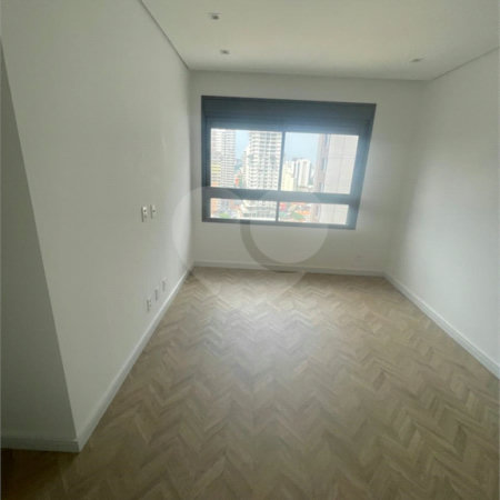 Apartamento à venda ou para alugar com 2 suítes em Jardim das Acácias, São Paulo, SP