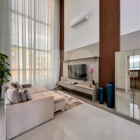 Casa à venda com 3 suítes no condomínio Residencial Mont'alcino, Valinhos - SP