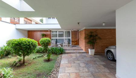 Sobrado à venda com 4 quartos, sendo 2 suítes,  em Brooklin Velho, São Paulo, SP