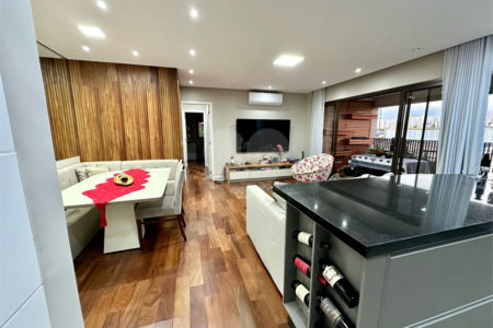 Apartamento à venda com 3 suítes em Vila Monumento, São Paulo, SP