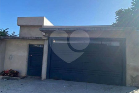 Casa Térrea à venda com 3 quartos, sendo 1 suíte, em Vila Cidade Industrial (vila Xavier), Araraquara, SP