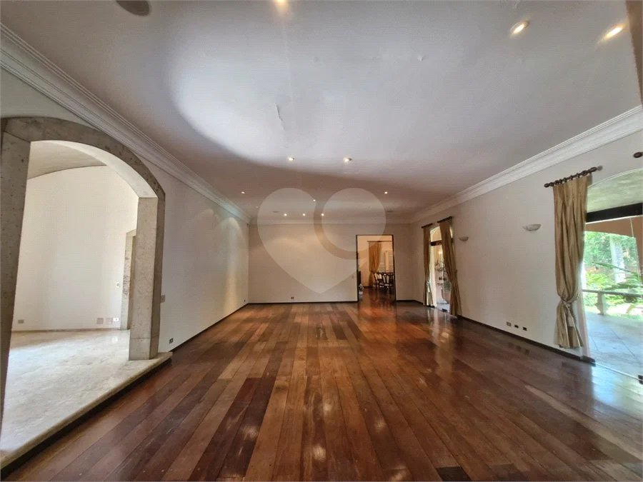 Casa à venda ou para alugar com 4 suítes em Alto da Boa Vista, São Paulo, SP