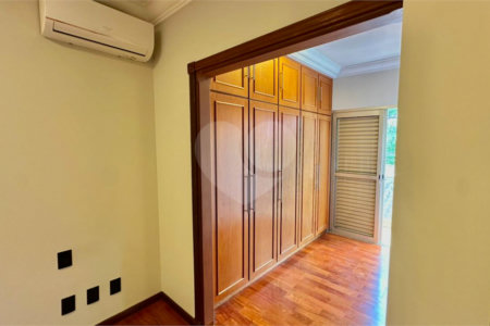 Casa a venda no Parque Faber Castell I