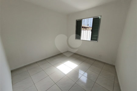 Sobrado à venda ou para alugar com 2 quartos em Vila Marieta, São Paulo, SP