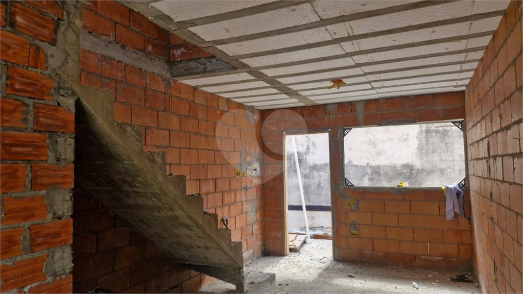Casa em condomínio à venda com 2 quartos em Vila Nova Carolina, São Paulo, SP