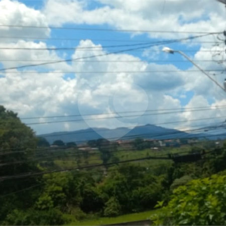 Sobrado à venda com 3 quartos em Jardim das Cerejeiras, Atibaia, SP