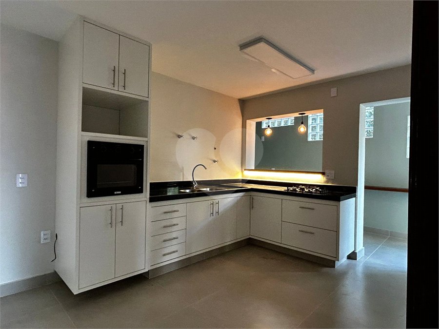 Casa à venda ou para alugar com 5 quartos, sendo 2 suítes, no condomínio Fazenda São Joaquim, Vinhedo - SP