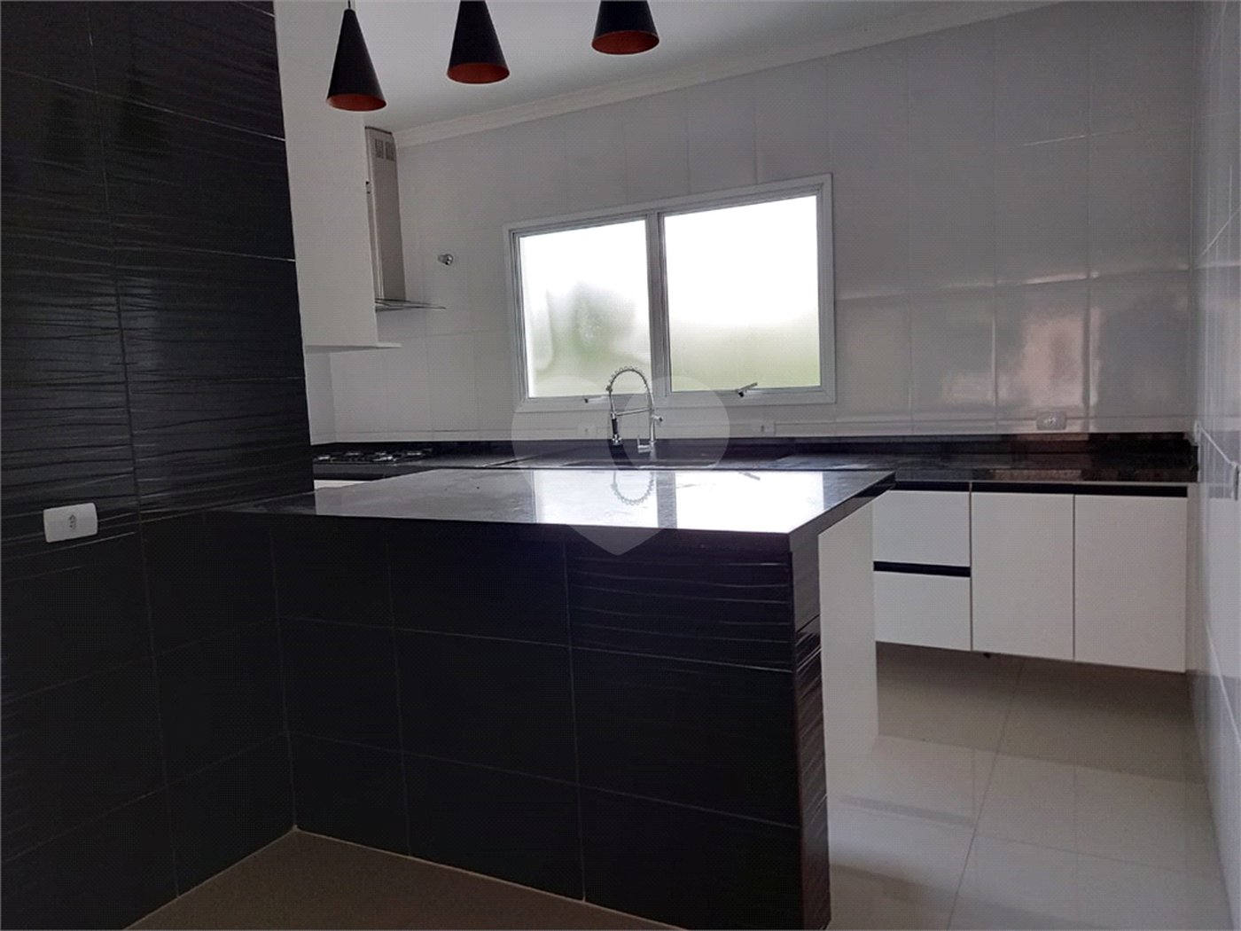 Casa para alugar com 4 suítes no condomínio Milenium, São Paulo - SP