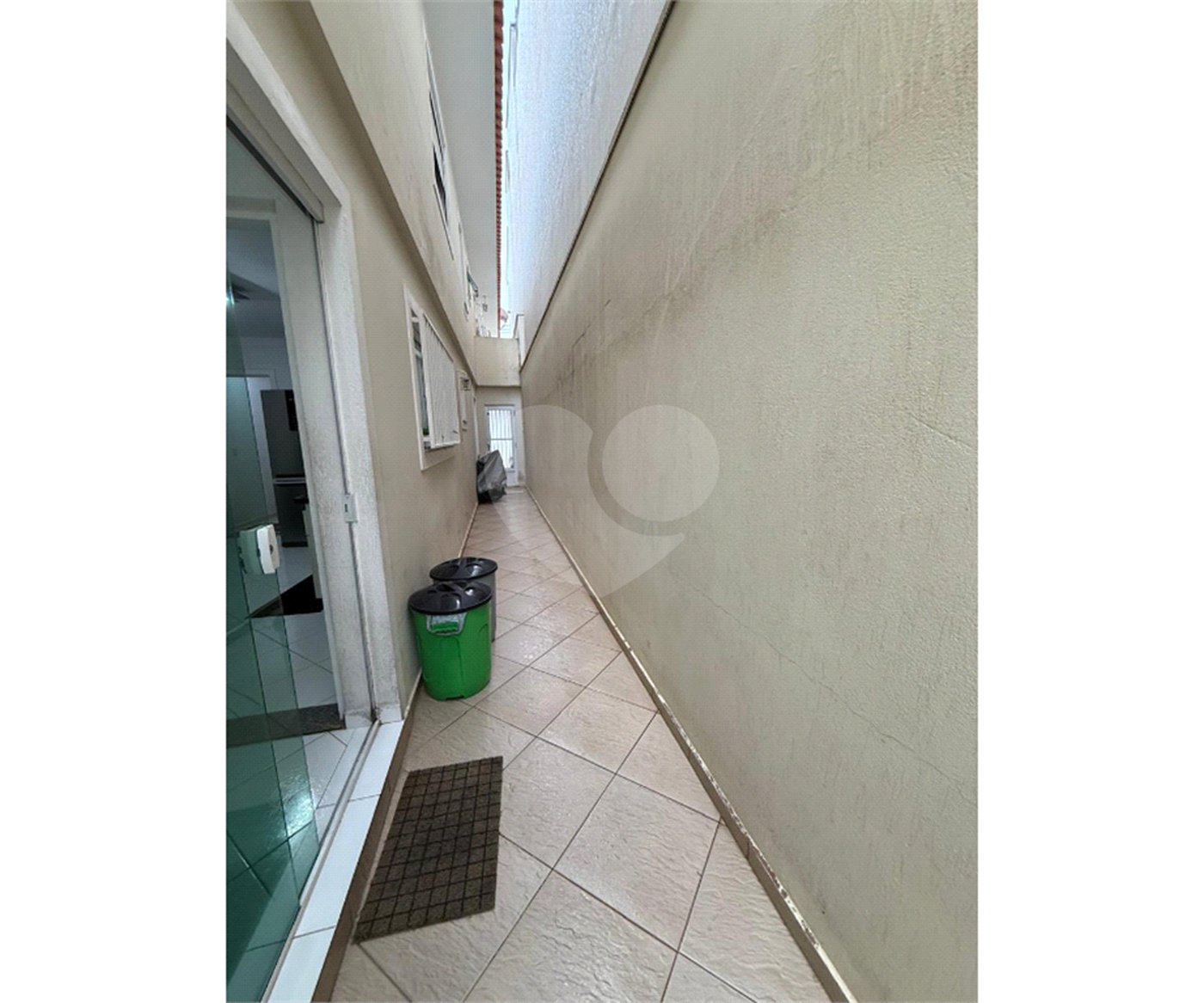 Sobrado à venda com 3 quartos, sendo 1 suíte, em Tremembé, São Paulo, SP