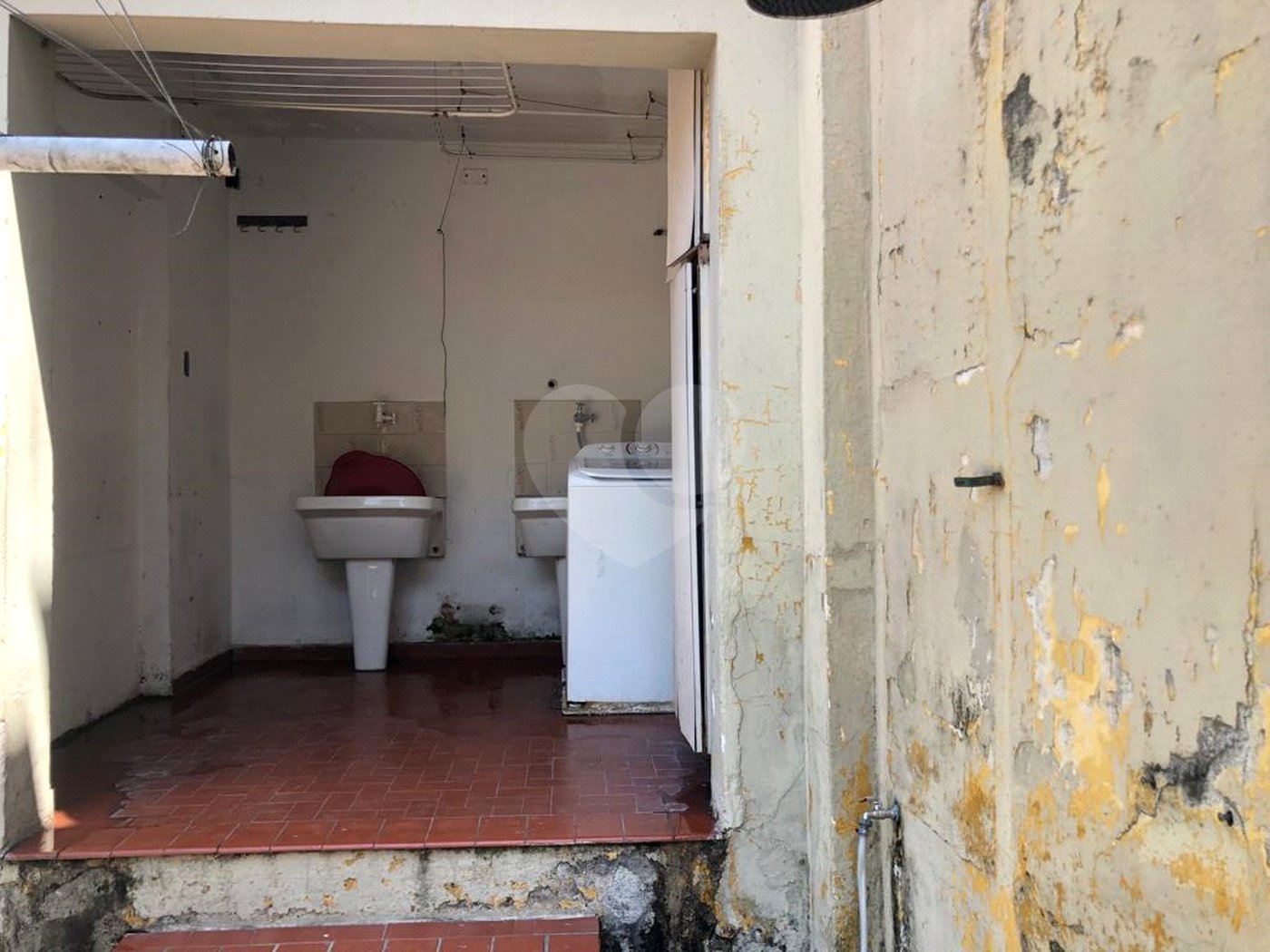 Casa à venda com 4 quartos, sendo 1 suíte,  em Jardim Colombo, São Paulo, SP
