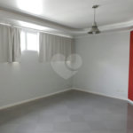 Casa à venda com 4 quartos, sendo 2 suítes,  em Vila Santista, Atibaia, SP