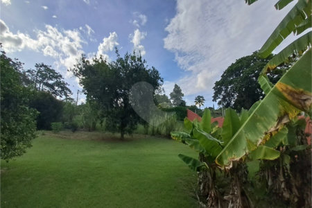 Casa à venda com 3 quartos, sendo 1 suíte, no condomínio Residencial Vale das Laranjeiras, Indaiatuba - SP