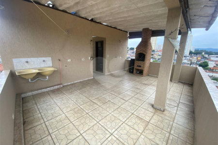 Sobrado à venda com 4 quartos, sendo 2 suítes,  em Vila Gustavo, São Paulo, SP