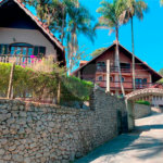 Casa à venda com 4 suítes em Parque Petrópolis, Mairiporã, SP