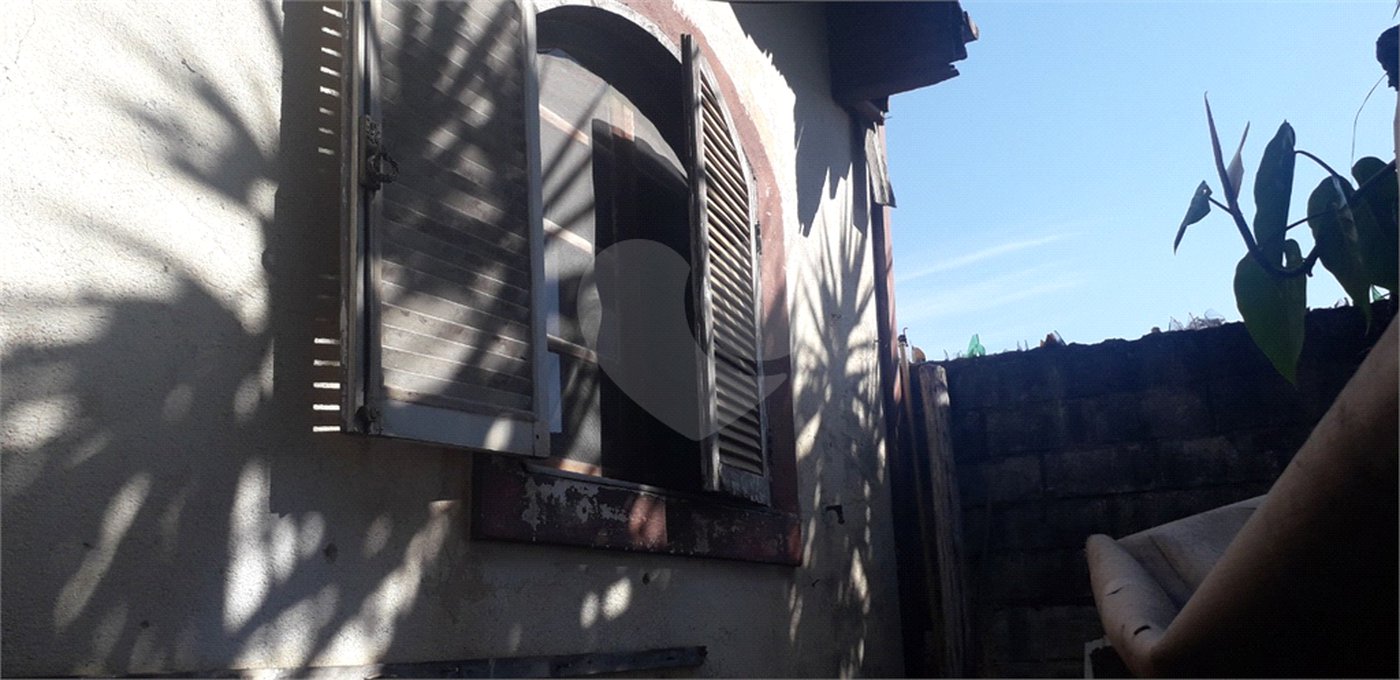 Casa à venda com 3 quartos em Jardim Regina, São Paulo, SP
