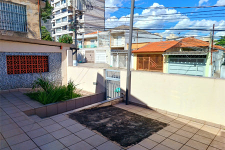 Casa à venda com 4 quartos, sendo 1 suíte, em Vila Paulicéia, São Paulo, SP