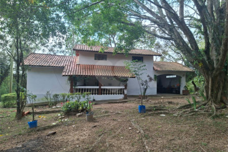 Chácara à venda com 4 quartos em Avecuia, Porto Feliz, SP
