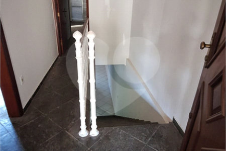 Sobrado à venda com 2 suítes em Jardim Itamaracá, Indaiatuba, SP