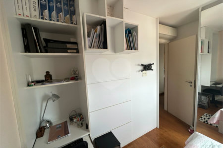 Apartamento à venda com 2 quartos, sendo 1 suíte,  em Vila Romana, São Paulo, SP
