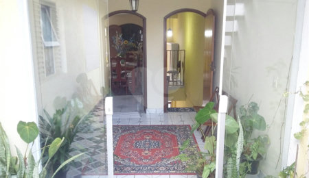 Sobrado à venda com 3 quartos em Jardim Macedônia, São Paulo, SP