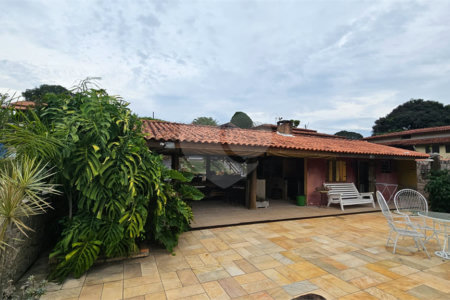 Casa Térrea à venda com 4 quartos, sendo 1 suíte, em Jardim Centenário, Atibaia, SP