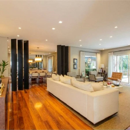 Casa à venda com 4 suítes no condomínio Outeiro, São Paulo - SP