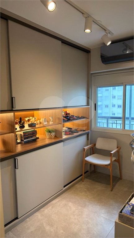 Apartamento à venda com 3 quartos, sendo 1 suíte,  em Jardim Paulista, São Paulo, SP