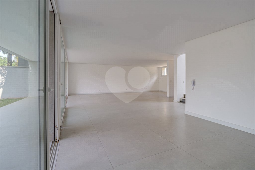 Casa à venda com 4 suítes no condomínio Jamestown, São Paulo - SP